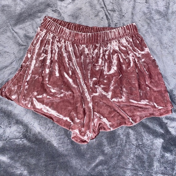 Forever 21 Other - ✨ Velvet Sleep Shorts